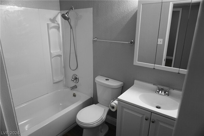 Building Photo - 7400 Alta Dr
