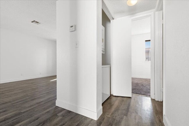 Building Photo - 3649 S Van Dyke Ave