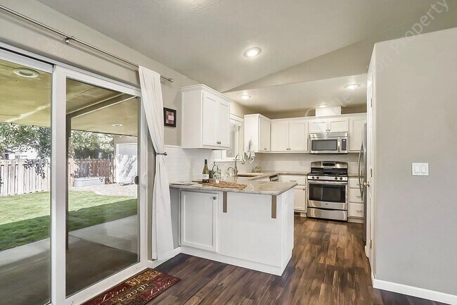 Building Photo - Comfortable Single-Level Home in NE Redmond