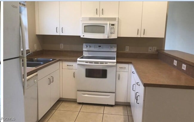 Building Photo - 936 Eisenhower Blvd