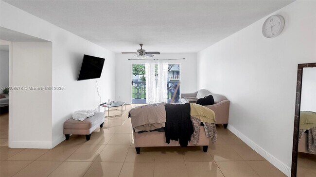 Building Photo - 4200 NW 3rd Ct