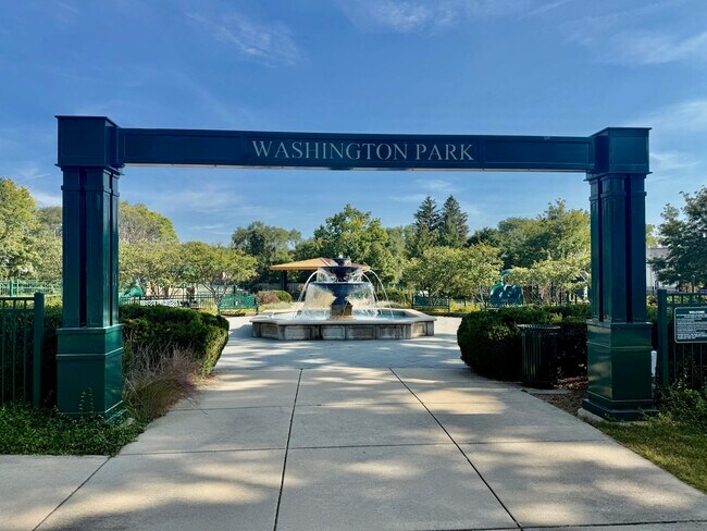 Building Photo - 509 Gierz St