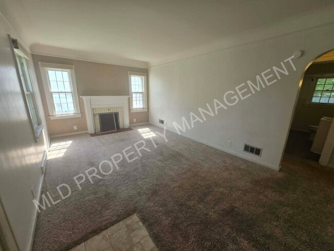 Building Photo - 3-Bedroom Home in Saginaw
