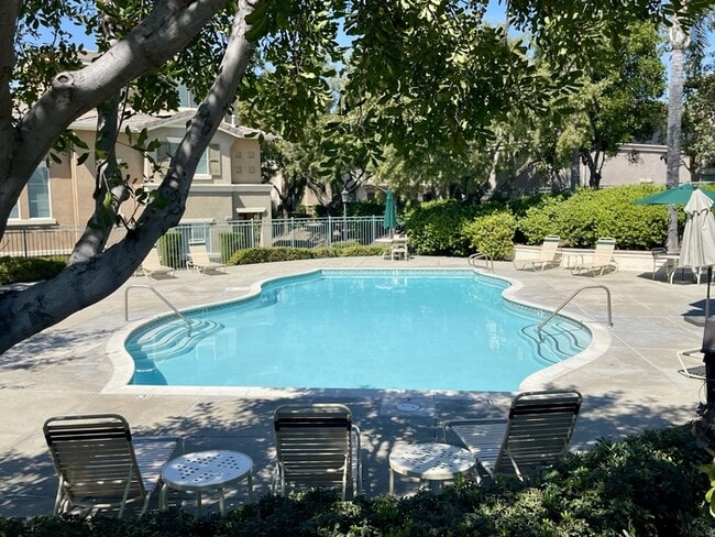 Building Photo - 26331 Arboretum Way