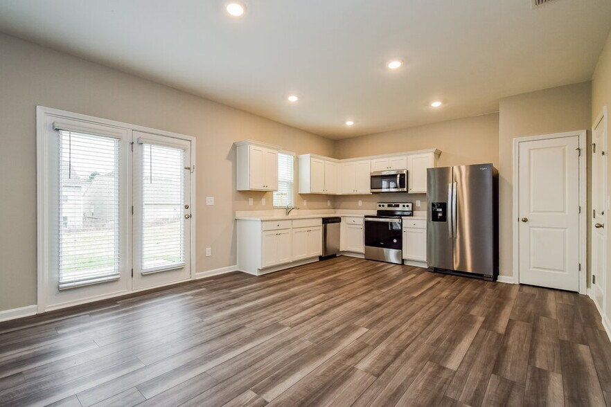 Building Photo - 526 Knightsbridge Ln