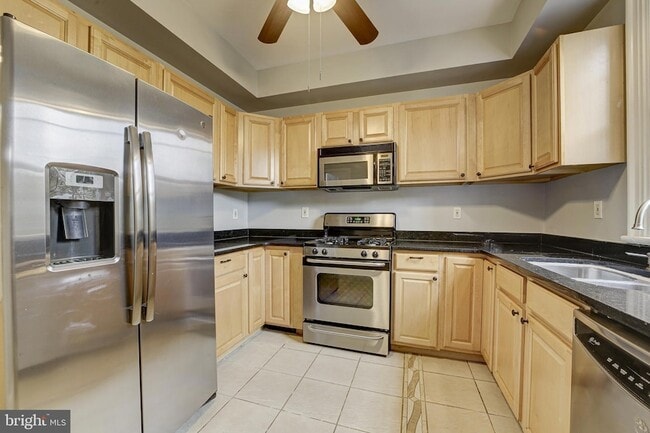 Building Photo - 1005 S Street NW Unit 1