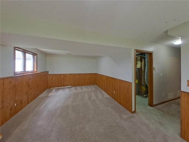 Building Photo - 1180 4th St W
