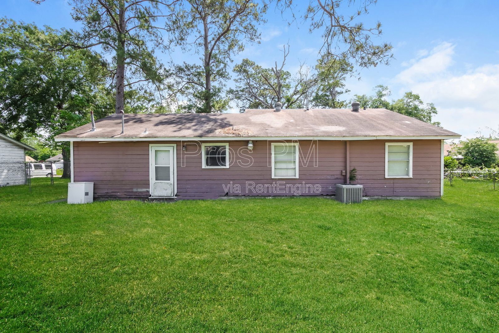 Building Photo - 11235 Lemond Dr
