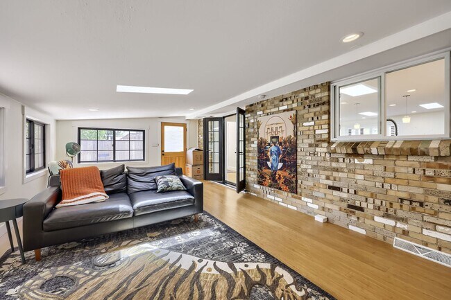 Building Photo - South Boulder Stunner | Fully Remodeled 4BD Retreat with Incredible Backyard - Available August 1!