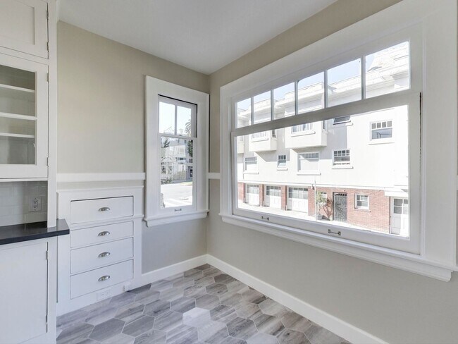 Building Photo - 159 Dolores St