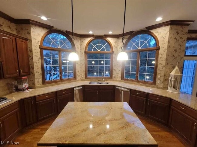 Building Photo - 4466 Forest Brooke Ct N
