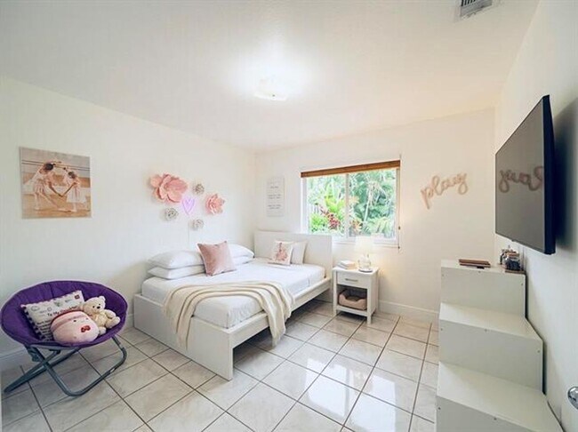 Building Photo - 17255 NW 72nd Ct