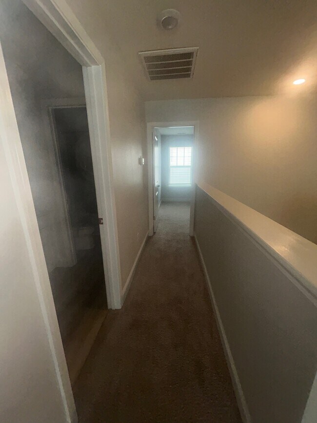Building Photo - 815 Harmony Ranch Ln