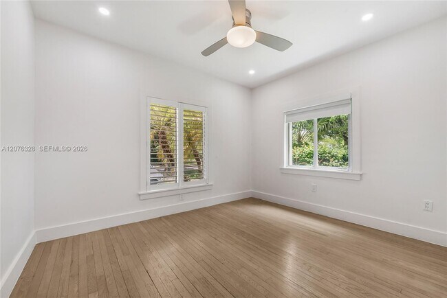 Building Photo - 100 Sarto Ave