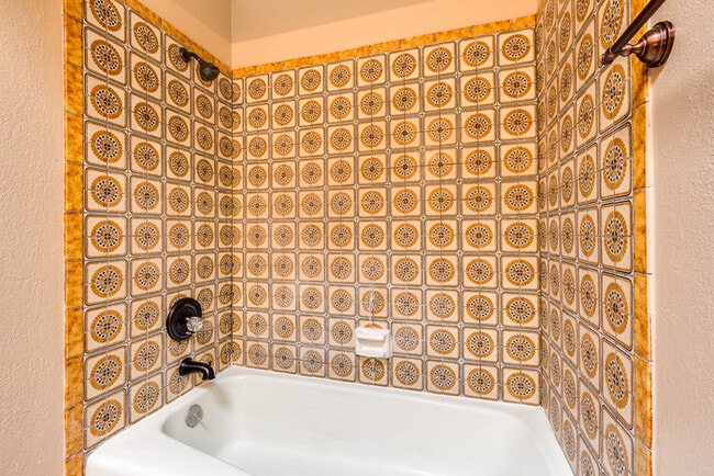 Building Photo - Upper Valley of West El Paso Rental Home