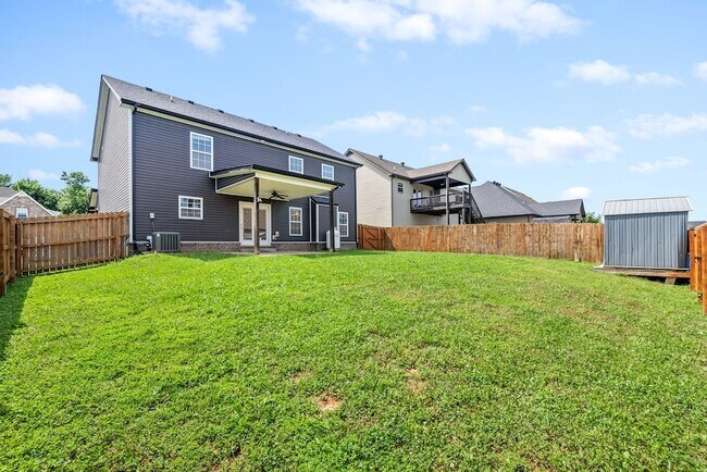 Building Photo - 3755 Windmill Dr