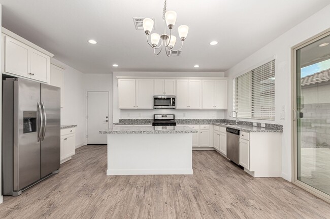 Building Photo - Beautiful home in Eastmark with 3 bedrooms...