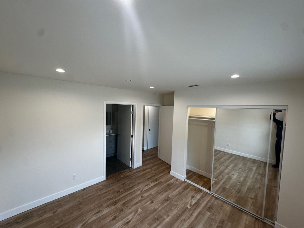 Building Photo - 15950 Cohasset