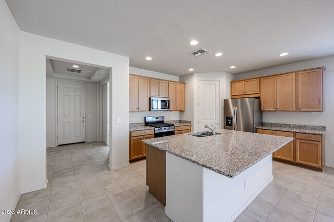 Building Photo - 2034 W Desert Frst Trl