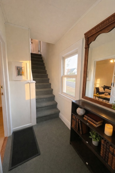 Unit Entrance (left) - 131 Livingston Ave