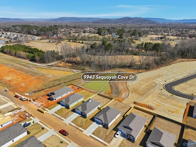 Building Photo - 9943 Sequoyah Cv Dr SE