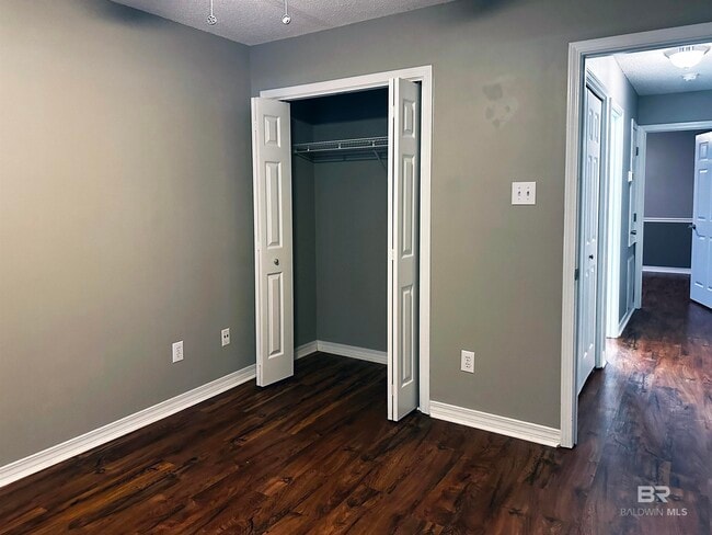 Building Photo - 611 Westchase Ct N