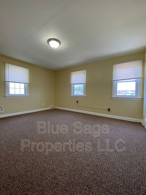 Building Photo - 57 Foster Ave