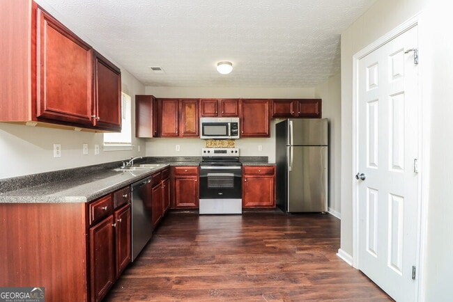 Building Photo - 7611 Apostle Rd