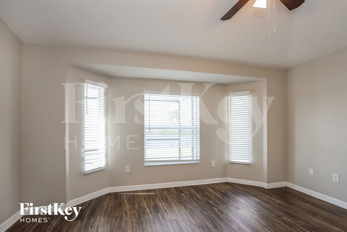Building Photo - 928 Seminole Sky Dr