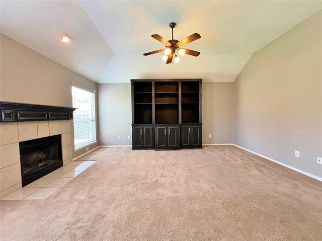 Building Photo - 7700 Glenoaks Dr