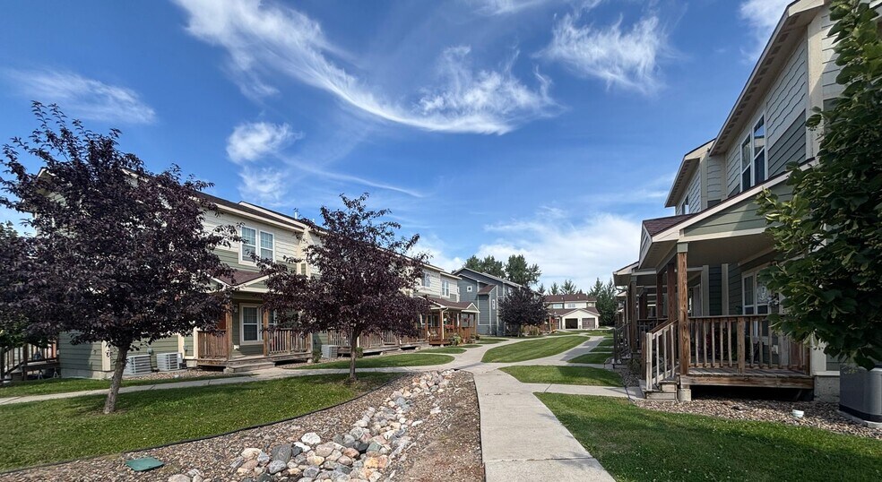 Interior Photo - Wolf Run Village