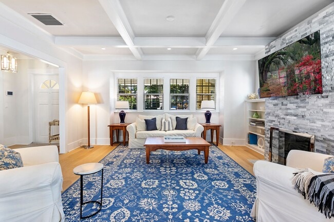 Building Photo - 141 Australian Ave