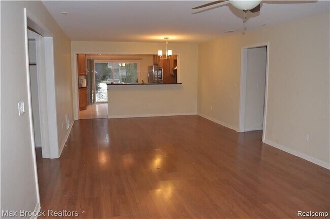 Building Photo - 28431 Carlton Way Dr