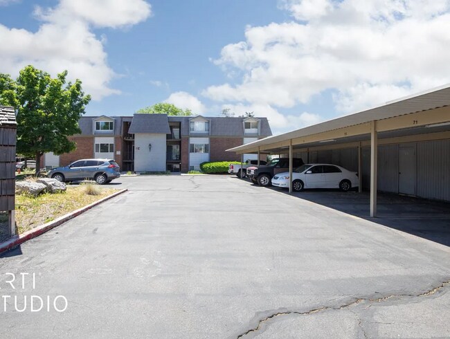 Building Photo - 3 Bedroom/1.5 Bathroom Condo in Provo