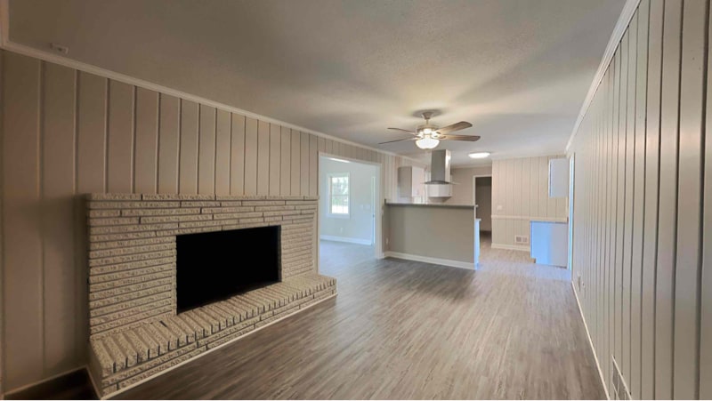 Building Photo - 1924 Pontiac Ave