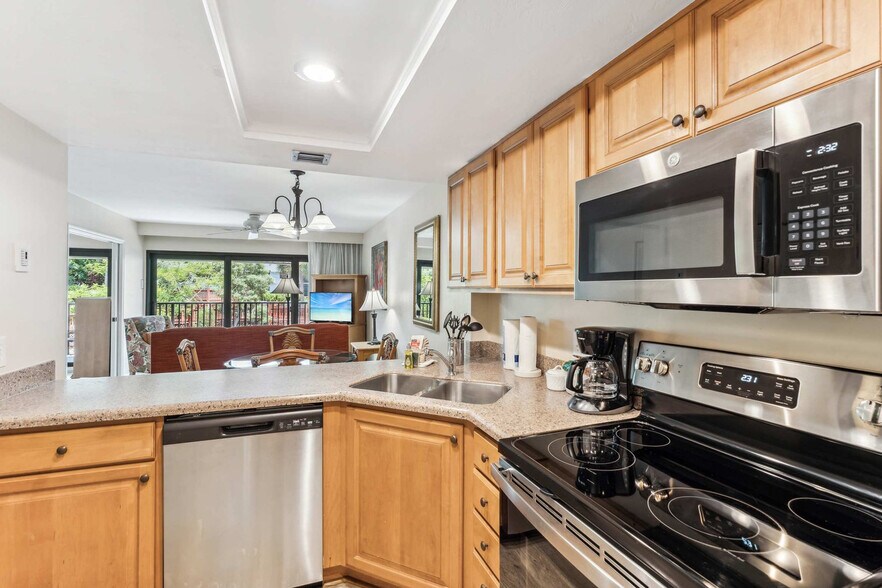 Building Photo - 600 Neapolitan Way