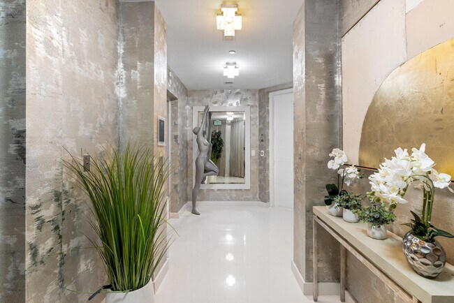 Building Photo - 1000 S Ocean Blvd