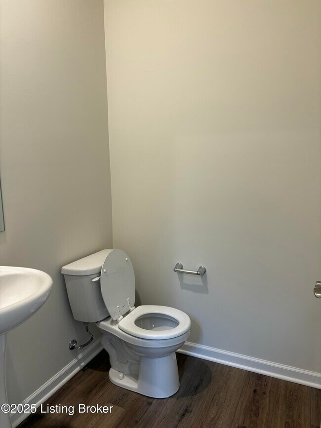 Building Photo - 16817 Aiken Rdg Cir