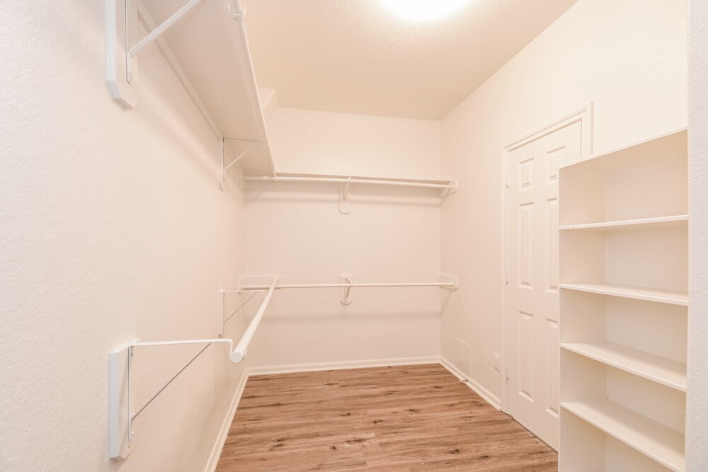 Building Photo - 11305 Shoal Creek Dr