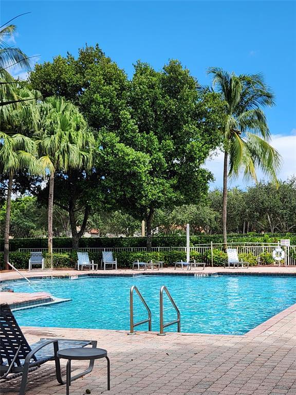 Building Photo - 956 NW 126th Ter