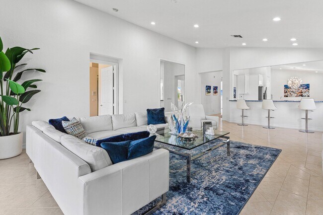 Building Photo - 6309 Graycliff Dr