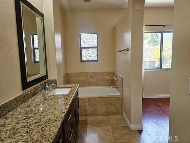 Building Photo - 2074 Lakeshore Dr