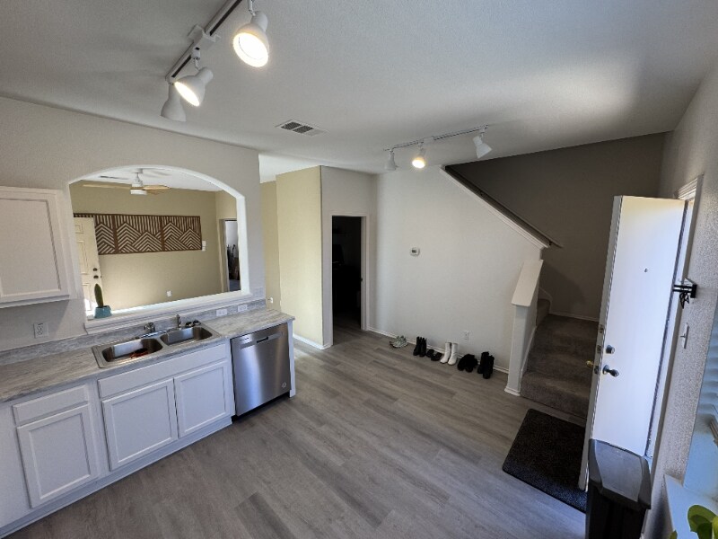 Building Photo - 14613 Walt Whitman Trail