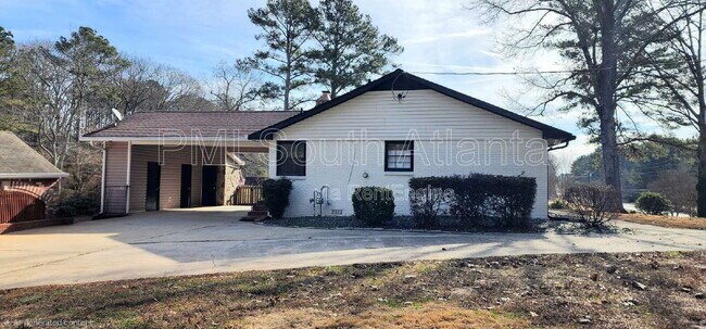 Building Photo - 1240 Flat Rock Rd