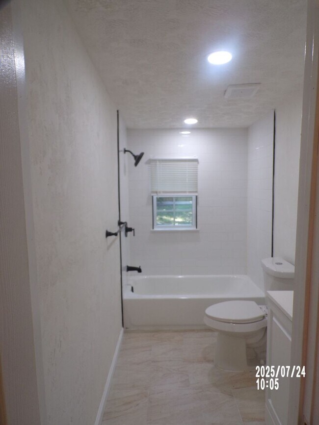 Building Photo - Historic Lawton Home. Newly renovated. Eas...