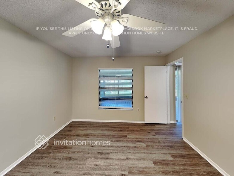 Building Photo - 888 E Timberland Trail