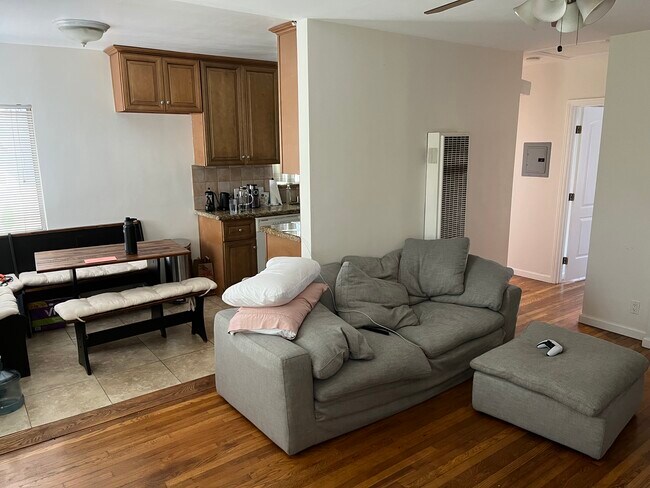 Building Photo - 2133 22nd St