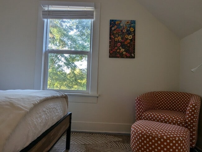 Building Photo - 19105 NE 112th Ave