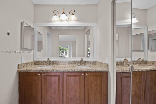 Building Photo - 4454 Mahogany Ridge Dr