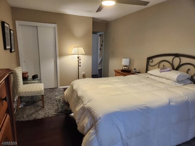 Building Photo - 64 Sycamore Ct